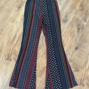 la gypsy flare leg leggings.